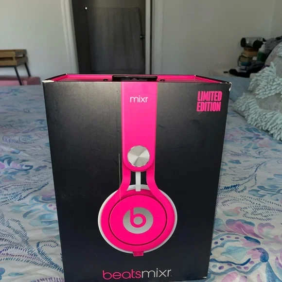 beats mixr リミテッドエディション ピンク Dr Dre Mixr Beats Studio